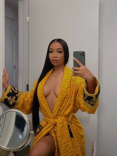 Goldie Robe