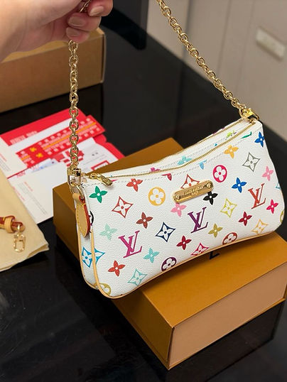 Colorful LV