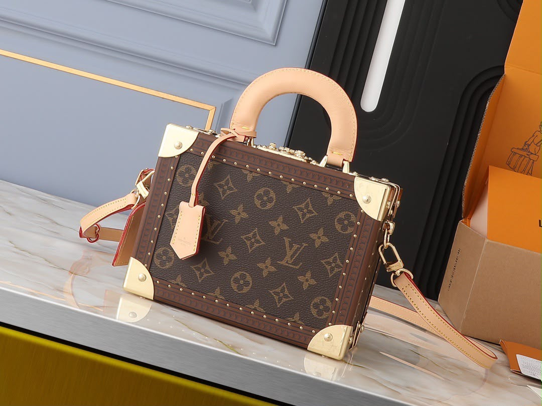 BOX LV